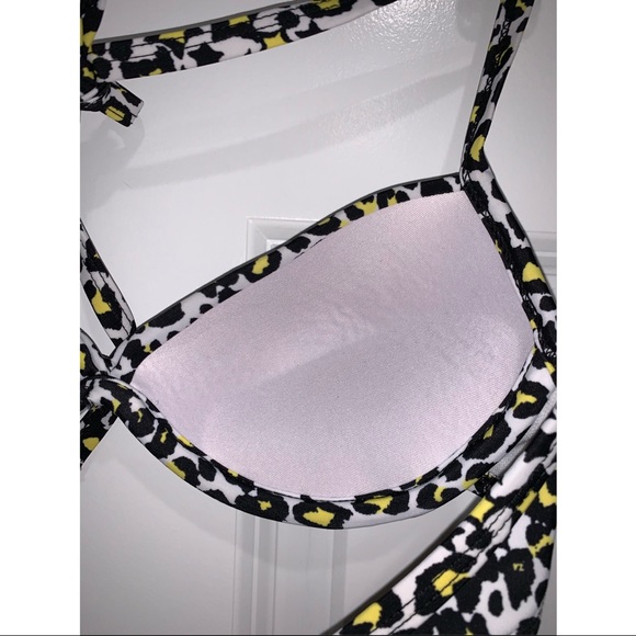 Xhilaration Cheetah Bikini Set - Picture 4 of 9